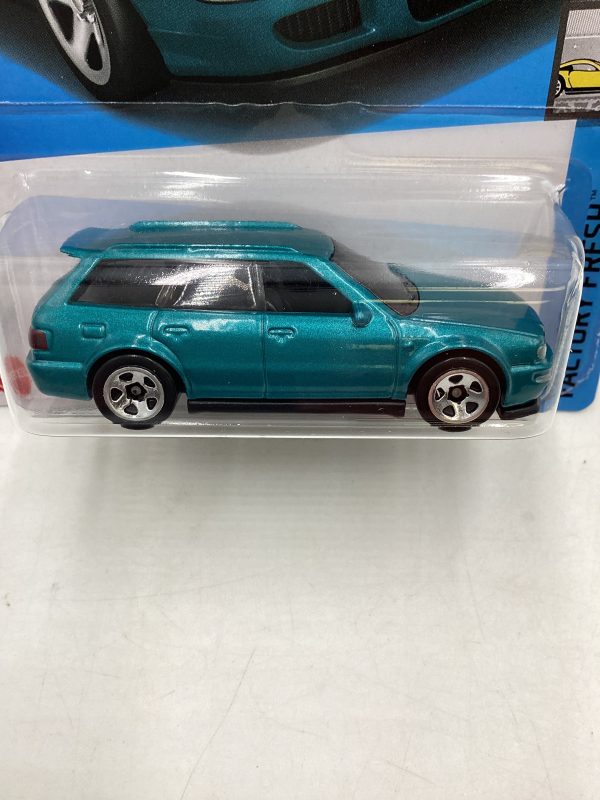 2024 Hot Wheels #133 94 Audi Avant RS2 Teal 108C Fashion